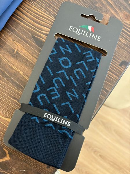 CALZA IN TESSUTO TECNICO E TRASPIRANTE CON LOGO EQUESTRO